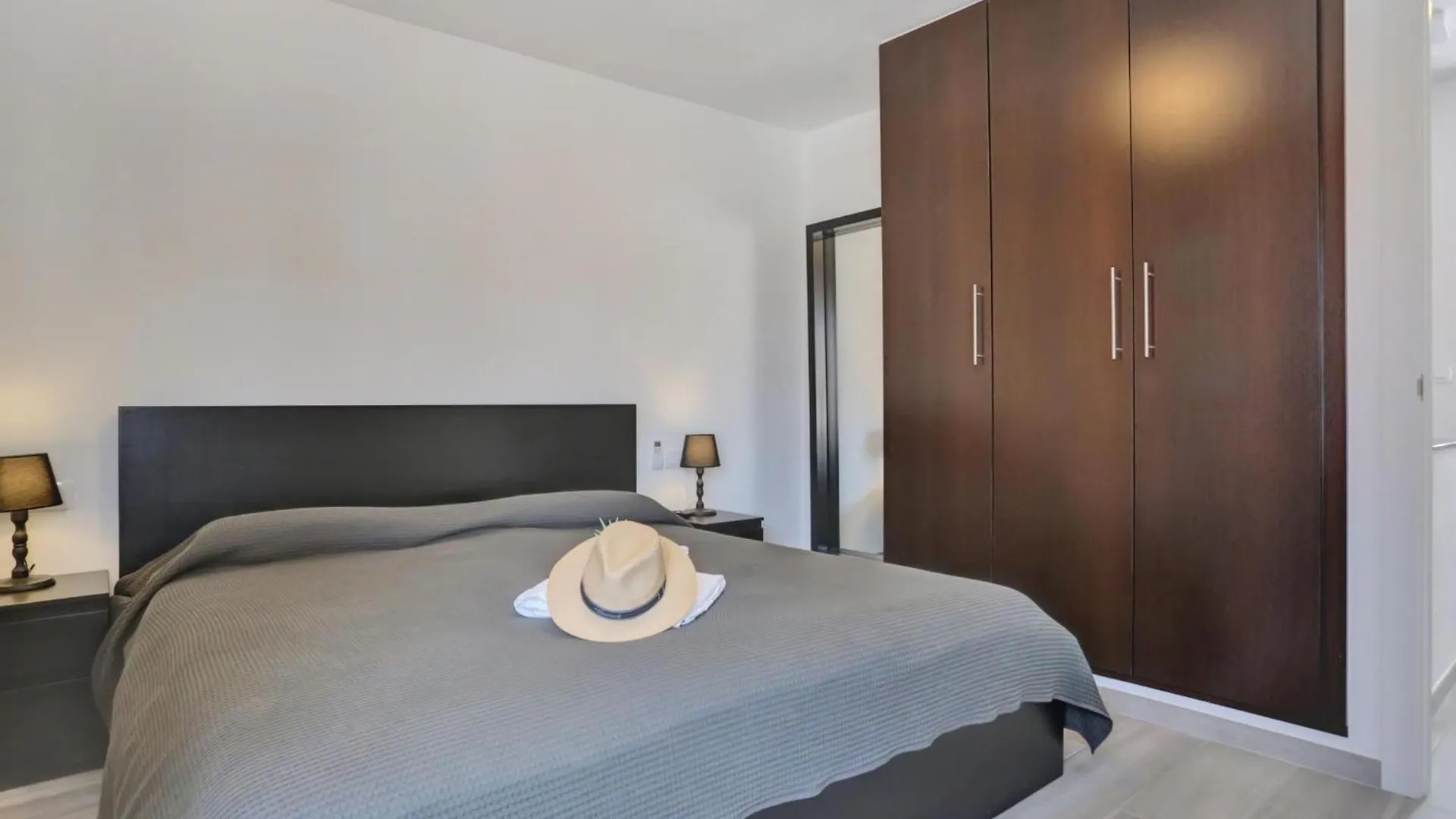 בית נופש הוילה אדחה Casa Adosada Con Piscina Climatizada, A/C, Barbacoa Y Fibra - Es-347-42
